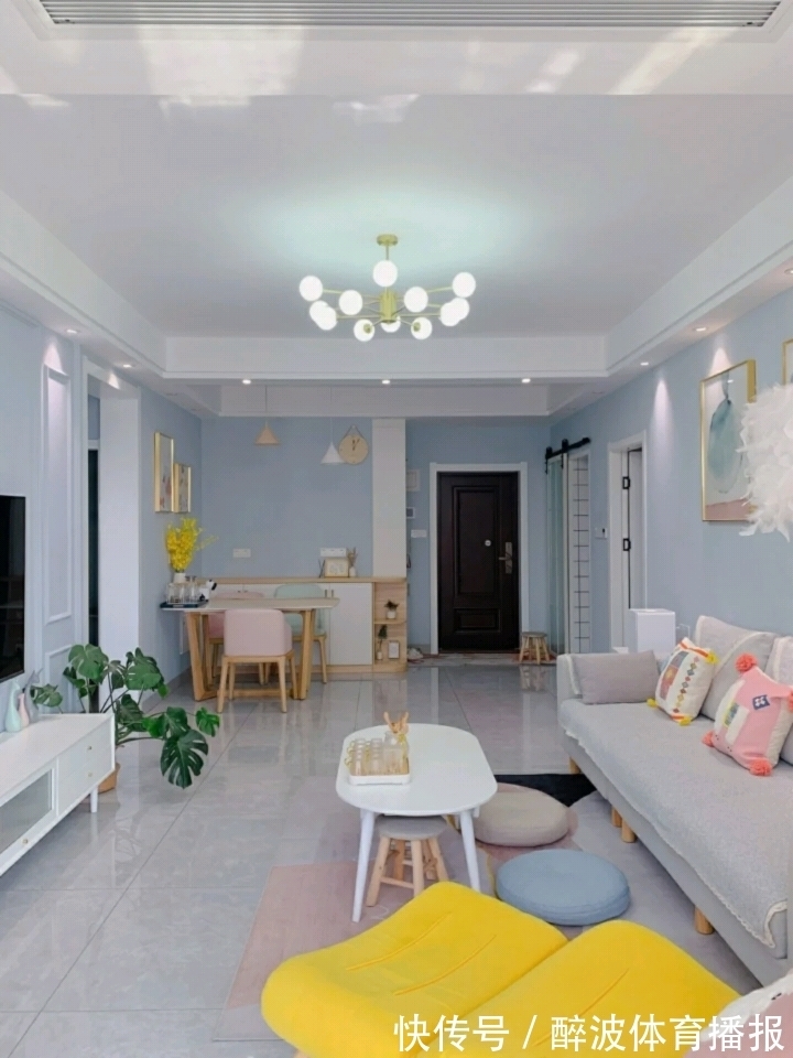 美观性|客厅作为家的脸面,这9个设计,看上去很实用,实则“鸡肋”