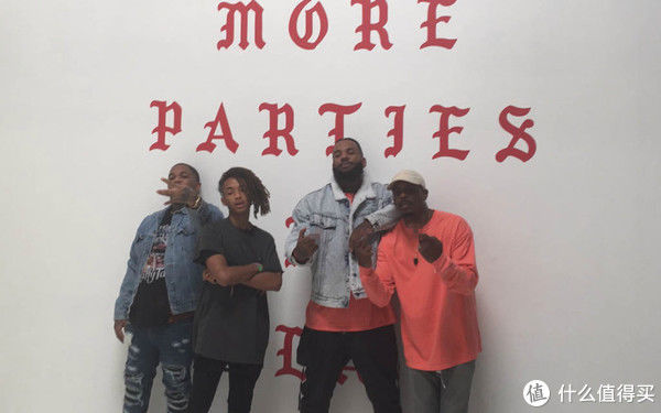 west|再次上身独特面罩，Kanye West的时尚影响力是否依旧？