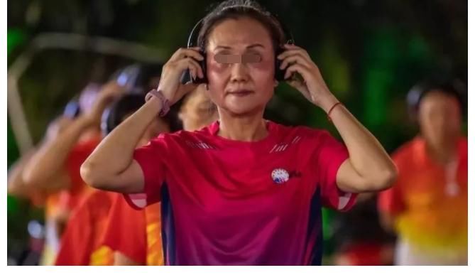 钢骨|吃一口胜过5瓶钙片,骨科主任:敞开吃,骨头愈发紧密,脆骨变“钢骨”