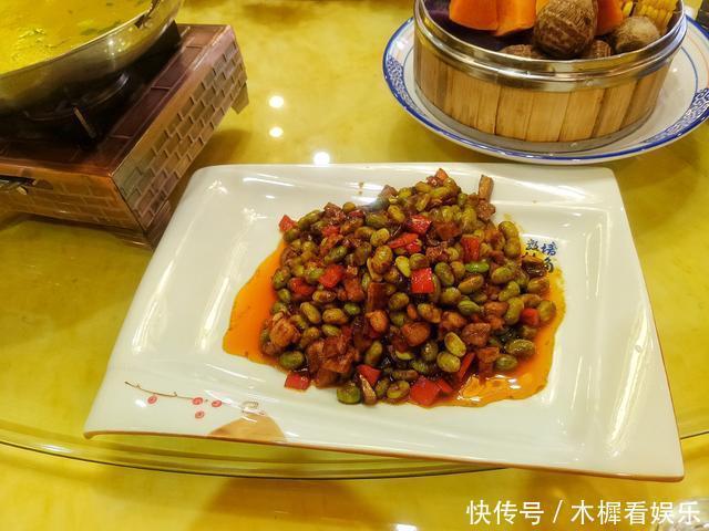 宴席|孩子高考581分,父母大摆10桌宴席,邻居就这分也拿得出手