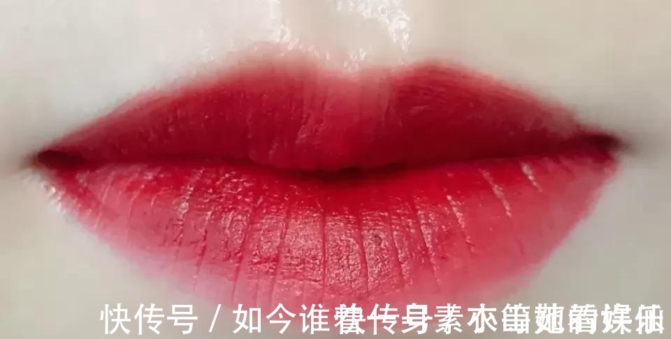 你想要的雾面哑光妆效,一支唇泥就能帮你实现