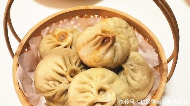 3口人的午餐20分钟做好,有菜有汤有主食,既简单又好吃