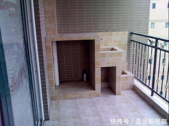 水费|在阳台装上这个“丑东西”,每月水费都能省不少,你学会了没