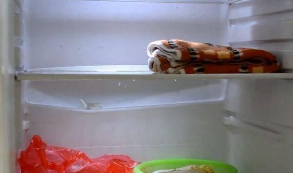 把毛巾放在冰箱里面，好多人不知道有啥用，学会受用一生