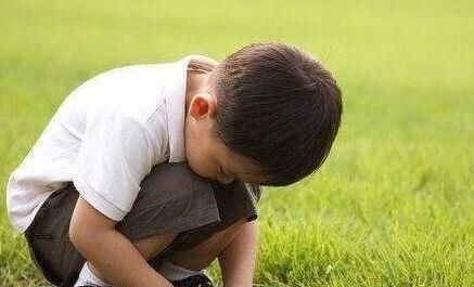 心理健康|孩子被人当“软柿子”捏?父母掌握3个要点,孩子到哪都不被欺负