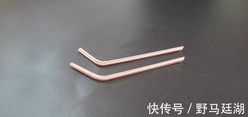 垃圾袋|垃圾桶里放2根吸管, 没想到作用这么大, 看完您会感谢我的