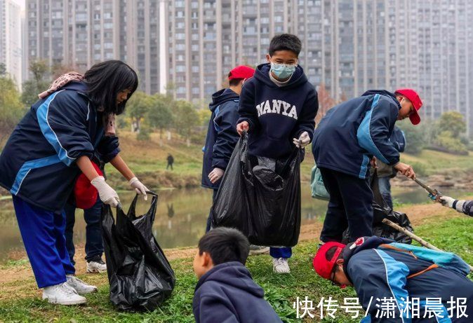 同学们|“爱护圭塘河，我是行动派”—长沙市南雅中学C2105班志愿者们在行动