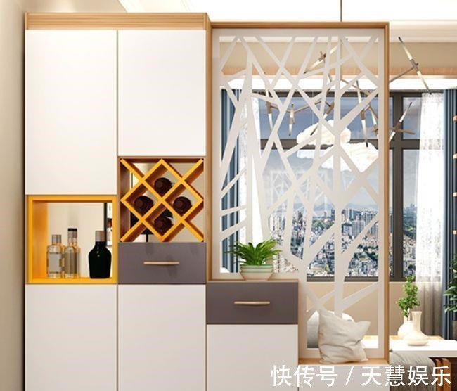小户型|入户没有玄关?这样设计真大气,储物隔断两不误,小户型设计典范