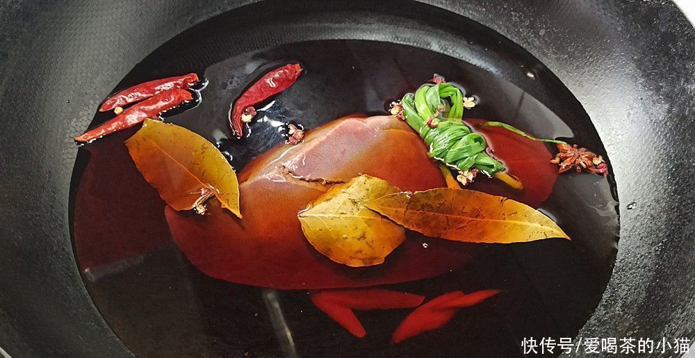  喜欢|猪肝别只会炒着吃，小猫教教你这么做，外酥里嫩，下酒下饭都不错