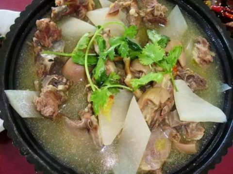 羊肉块|白萝卜和此物一起煮，气血足了，胃暖了，长身体，肝也越来越健康