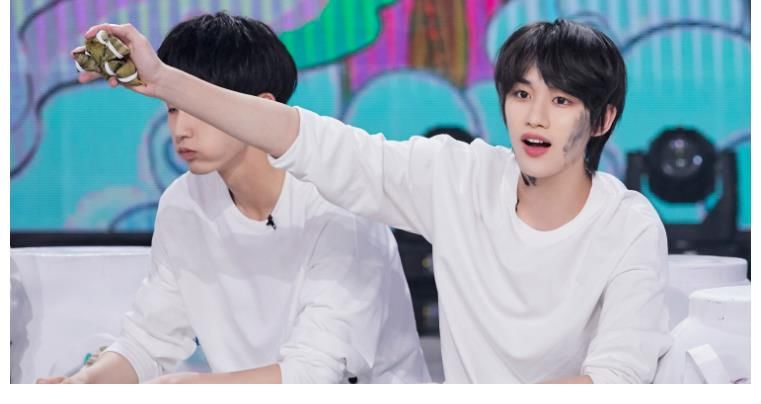 丁程鑫|谢娜回归《快本》，快乐家族却迎来人员变动，彻底告别5人时代