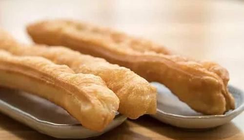 糖尿病患者|血糖高的人，6物不要贪吃，或能将“并发症”拒之“千里之外”