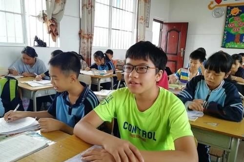 乐乐|7岁孩子坚持喝牛奶4年,身高一年仅长2公分,医生:家长别坑娃