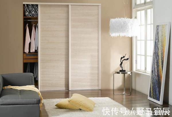 嵌入式|卧室不要买衣柜了,头次见有钱人这样设计,省钱实用又不占用空间