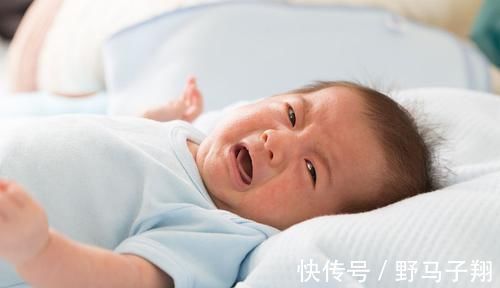 委屈|宝宝被妈妈骂哭,为何还要妈妈抱?背后原因,很暖心