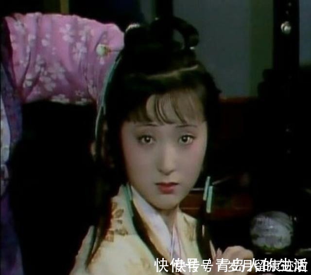 王夫人!林黛玉进贾府吃的第一顿饭,曹雪芹用300字写出了3万字的内涵