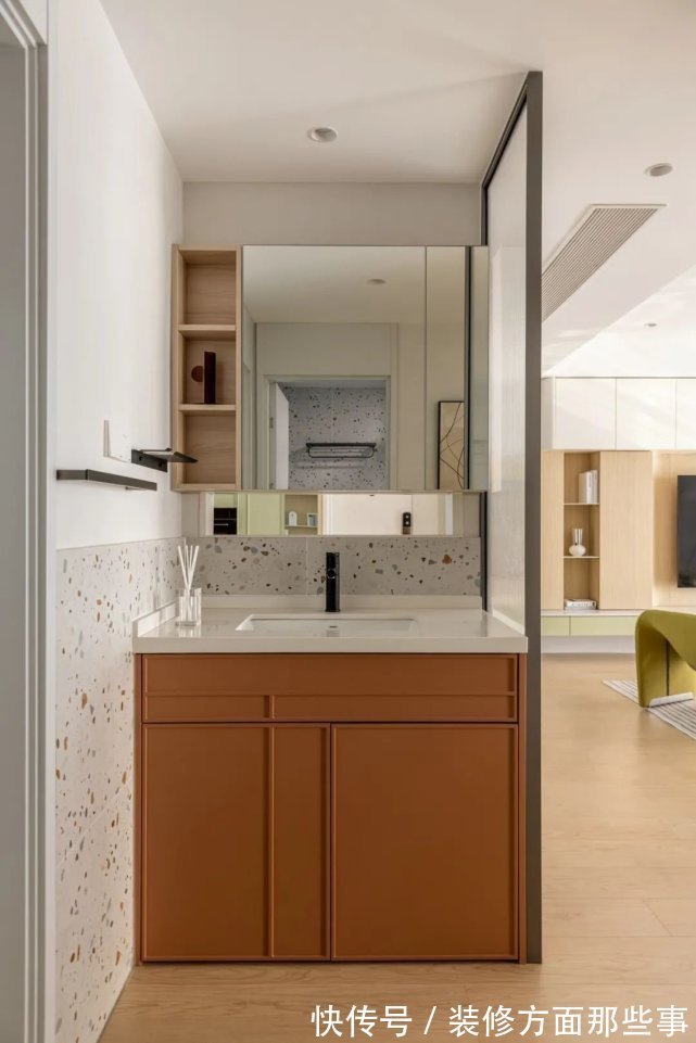 toilet|107㎡现代风,这个春天绝美配色,也太好磕了