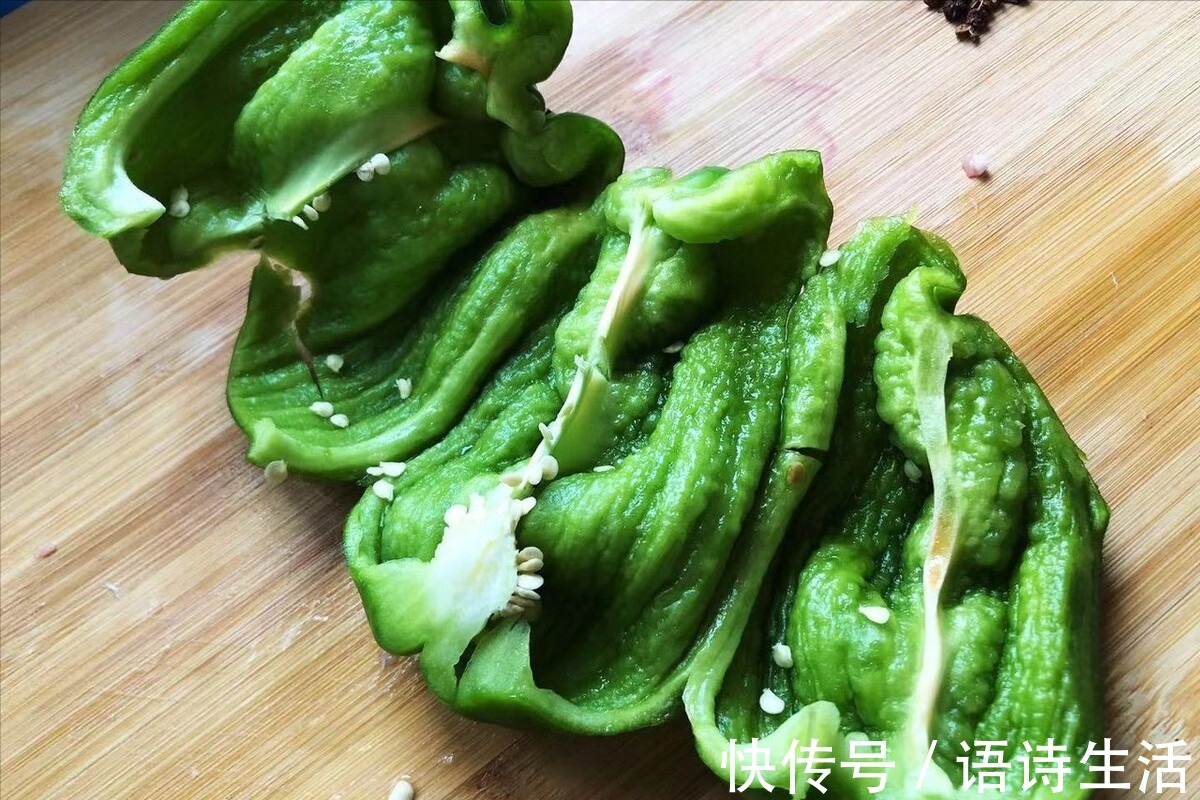 肉丝|炒瘦肉腌制时,放盐还是放淀粉都不对,教你一招,又香又滑嫩
