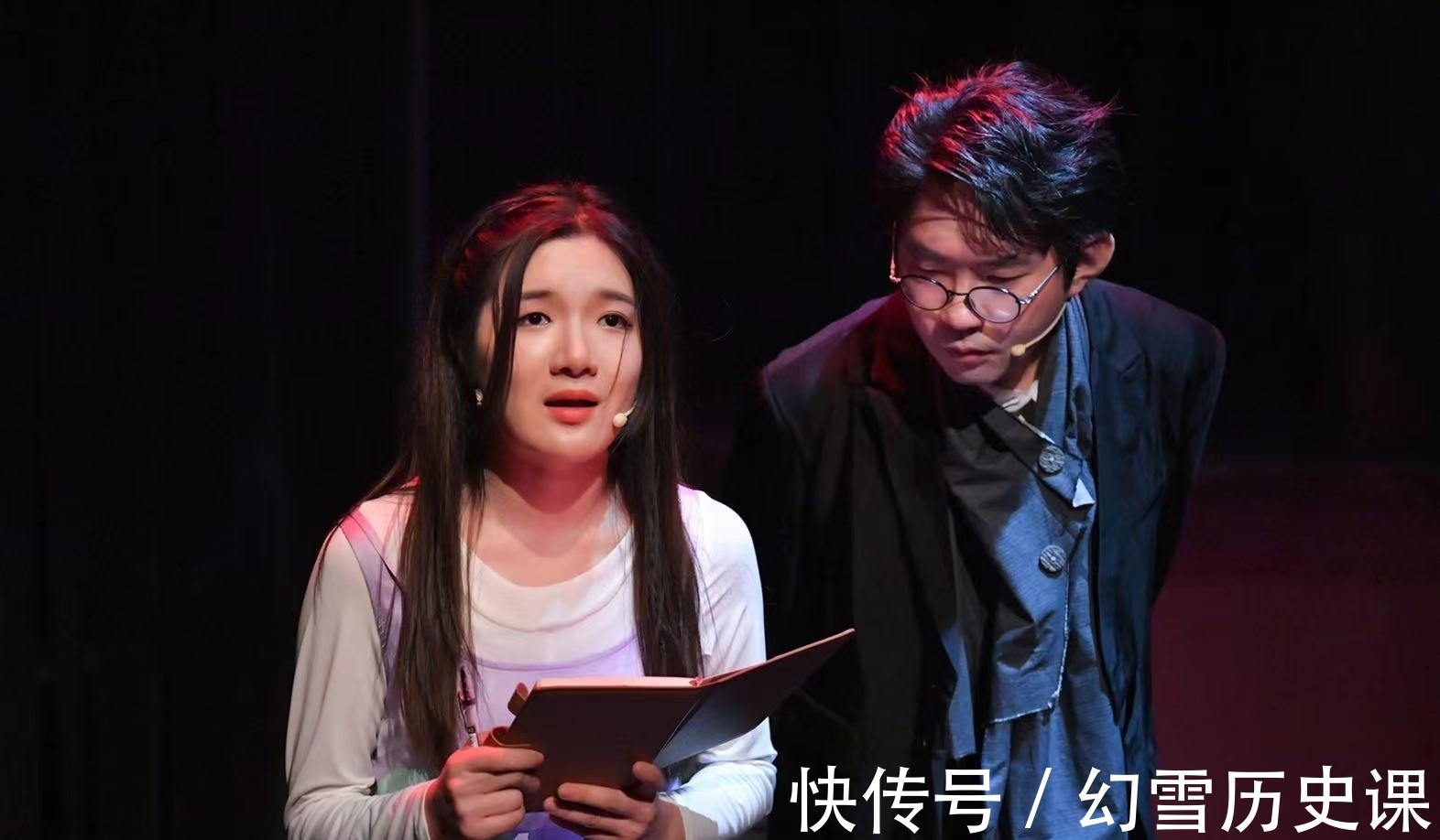 顏氏雙胞胎:“講脫口秀是一個非常摧毀人的過程”