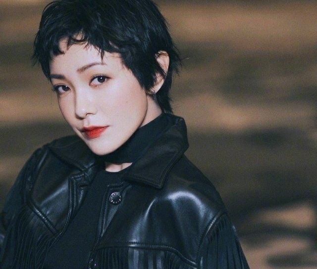 齐刘海 女人过了40岁,千万别留这3种发型,又土又“显老”,希望你没有