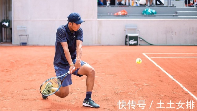 遗憾！中国男网17岁潜力小将0-2告负世界61名，惨遭一轮游