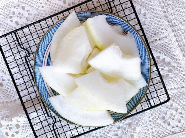 清洗干净|秋天最适合喝这碗汤,清淡不油腻,营养丰富又好喝,祛湿降火润燥