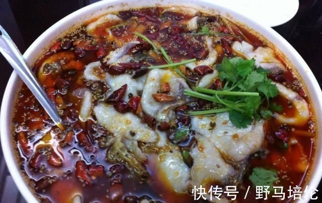 水煮鱼|大厨做水煮鱼的秘方,鱼片下锅前,加入这3味腌制,鲜香味美