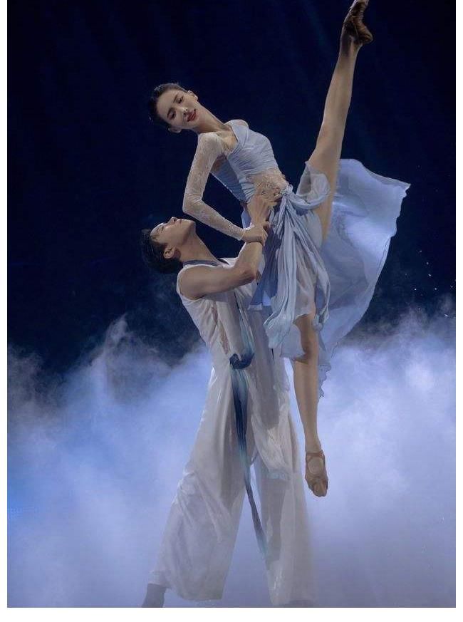 95爱豆后,金晨又搭档流量小生,上演8岁差姐弟恋,有望霸屏