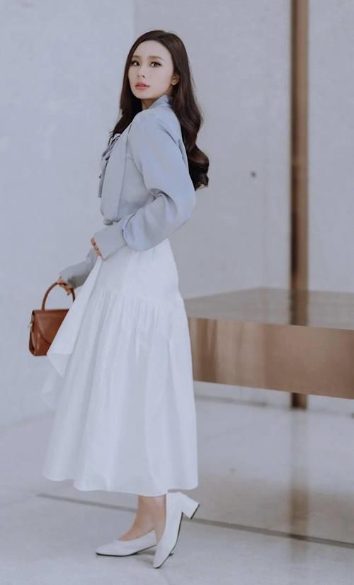 今春必穿这4条裙子 ！又美又撩，洋气哭了 ！