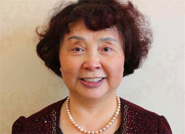 高龄|晚年丧女,6旬老人不听劝告生双胞胎女儿,11年过去,现怎样了