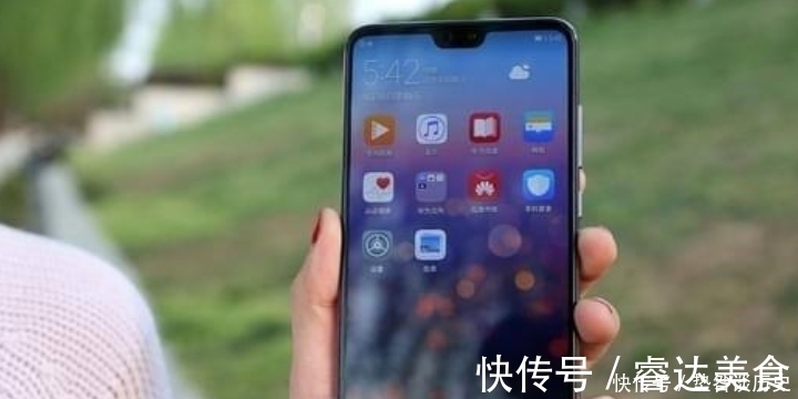 华为m最值得入手的3款手机，8GB＋128GB，用两年绝对没问题！