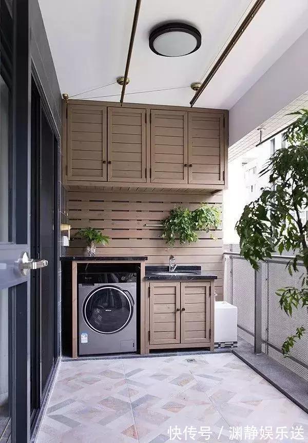 插座|为何老外总把洗衣机放在阳台,而中国人放在卫生间