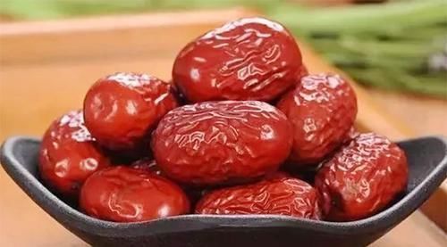 石榴|糖尿病人的“福音”，吃水果记住“4少4多”，血糖稳定身体棒