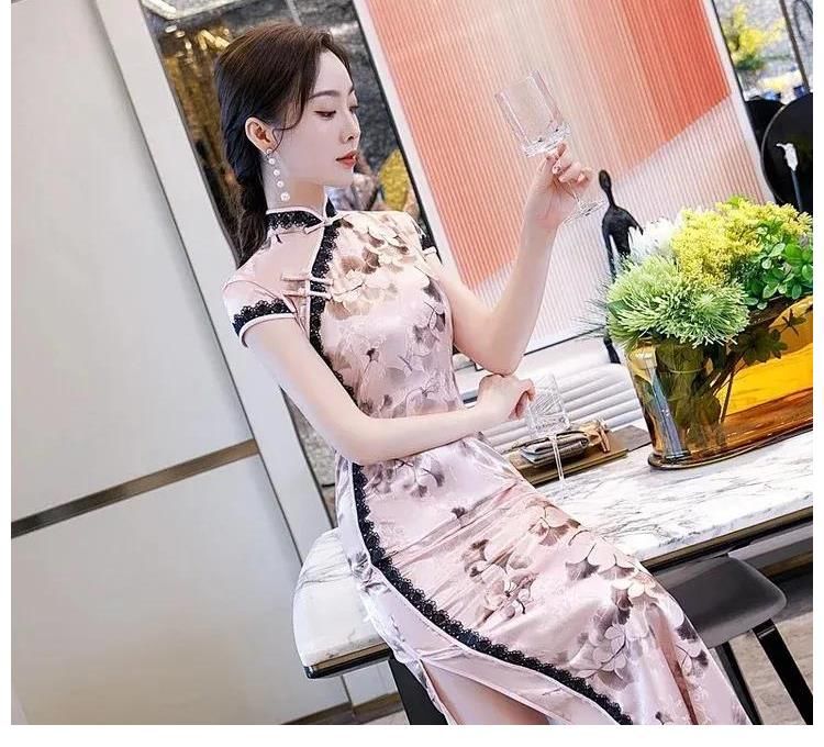 形神|如果有人问你旗袍美在哪里，你可以这样告诉她，像形神不及艺术美