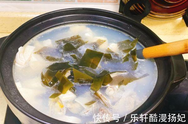 鲜美|在家做超级简单快手的花蛤豆腐汤，味道鲜美营养好喝，富含蛋白质
