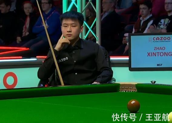 红球|3-6!赵心童爆冷出局:惨遭首轮游,低头失望,中国德比无缘上演
