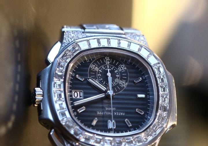 机芯!百达翡丽鹦鹉螺系列5980/1400G特制版腕表