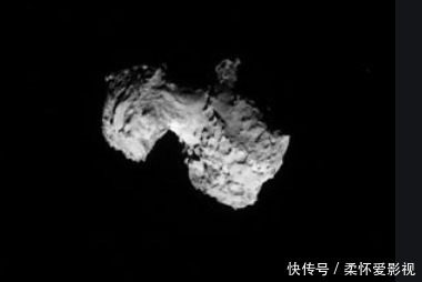 探测器 探测器成功抵达彗星,最珍贵的画面被拍下,彗星的真实面貌现世