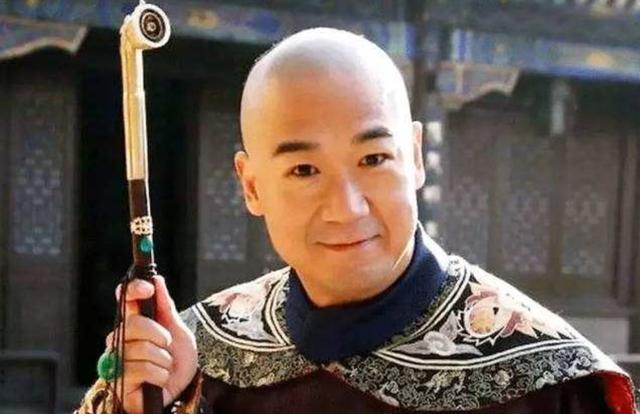 和珅给出上联三斤四两五花肉,纪晓岚对出下联后,和珅冷汗直流