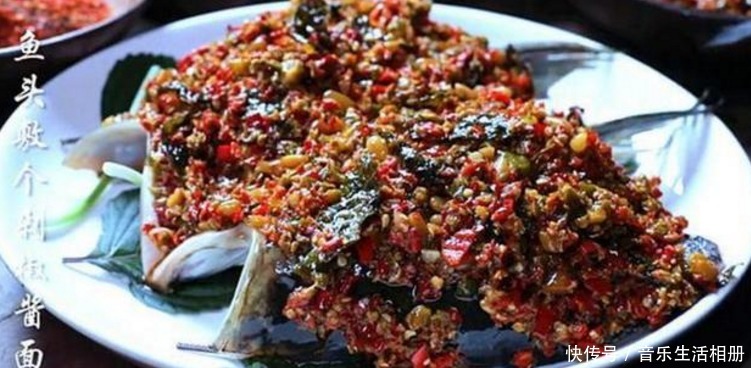 新鲜|李子柒给奶奶做“剁椒鱼头”,看清她家的鱼后,网友这也太假了!