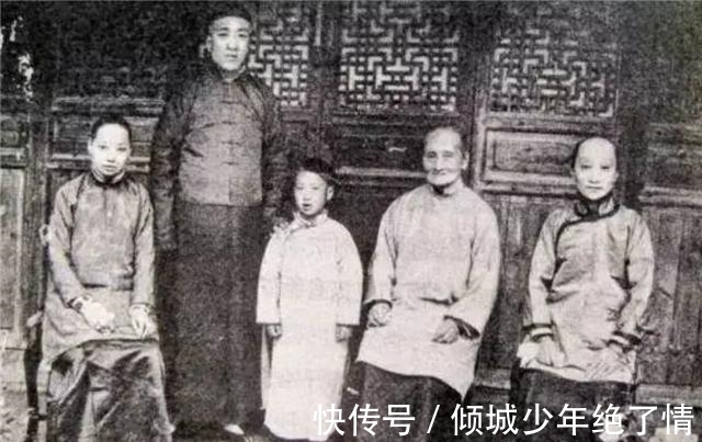 葬礼&鲁迅逝世时，国母主持葬礼，16大佬抬棺；发妻却孤独死去，无墓碑