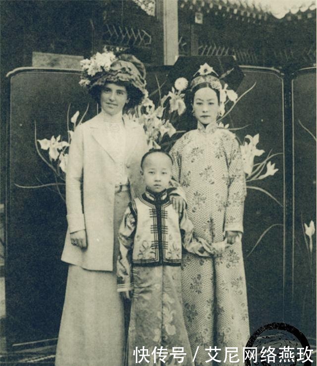 叶赫那拉|慈禧家族女眷老照片:图一是光绪帝亲生母亲,图三长得很漂亮