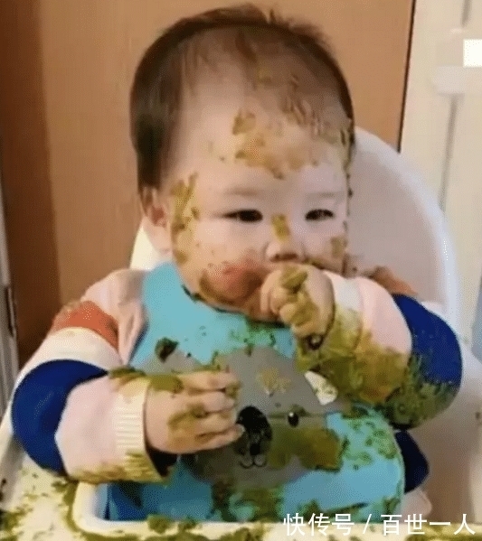 爸爸|妈妈让爸爸给宝宝喂饭,没想到却看到这样一幕,妈妈要被气炸了