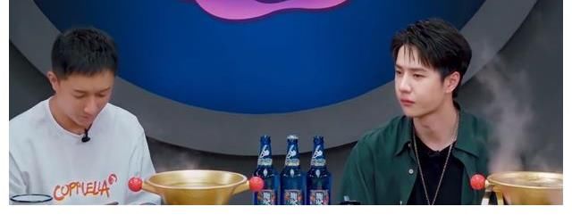 当王一博在《街舞4》真诚道歉“我对不起你”,很多人当场破防