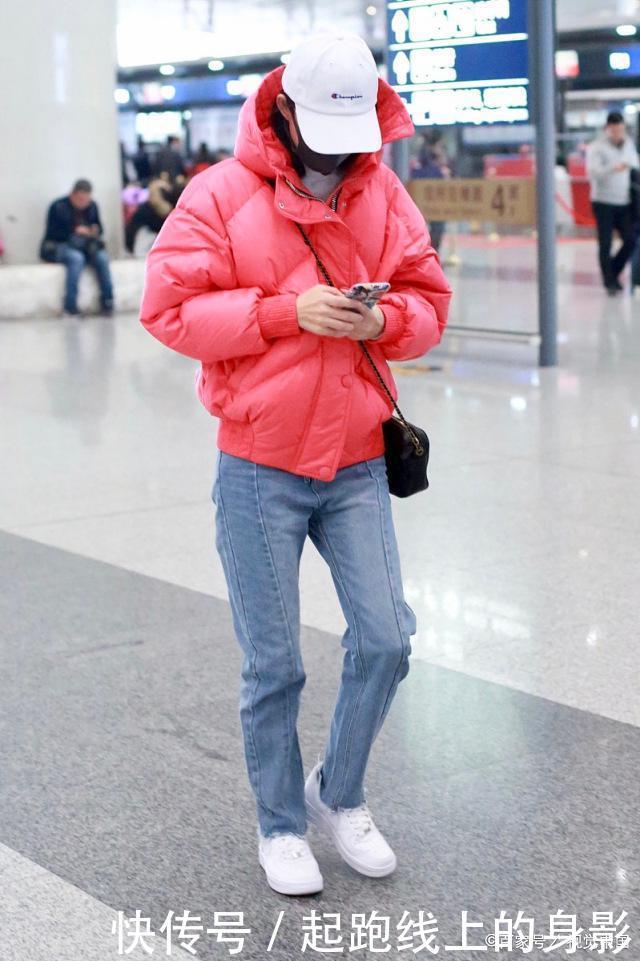 秋冬怎么不露腿也好看打破偏见，学学东北人养生时髦穿搭法