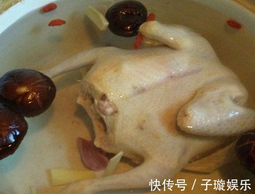 维e|枸杞和此物一起搭配,滋补肝肾,排毒燃脂,气色也越来越好!