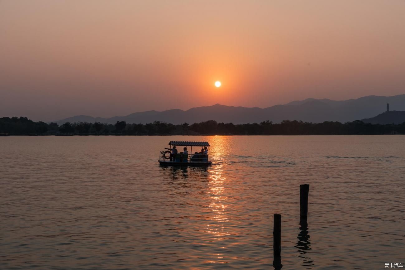中薪|品味京城探索皇室与市井