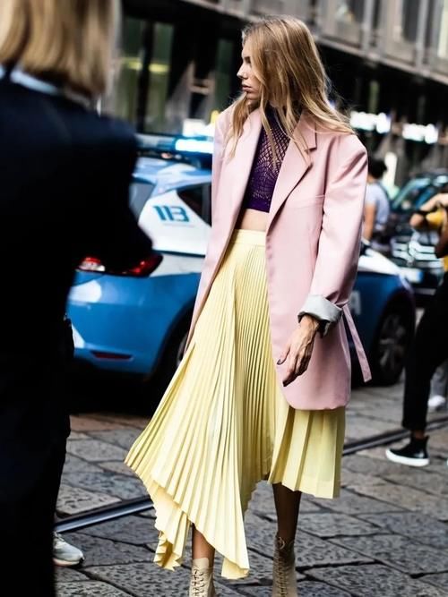 裙子＋短靴，这个季节你一定要学会的搭配