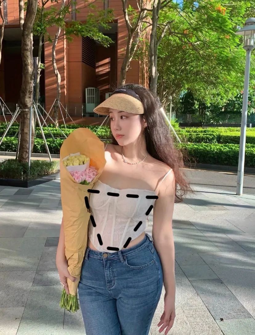 腰部|腰粗、肚子大的女生，怎么穿才显瘦？