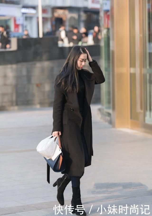 姑娘|冬天里穿风衣的姑娘,不仅有气场,还展示出飘逸飞扬的感觉
